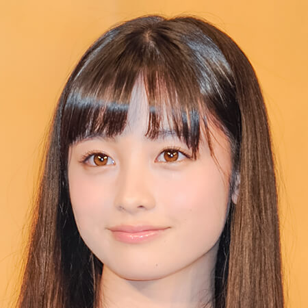 腹で恋人を吹っ飛ばす 橋本環奈が 肥えキャラ 全開で挑む最新cmの自虐度 年5月1日 エキサイトニュース