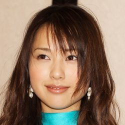 戸田恵梨香 劇場版コード ブルー 試写会で 恋人 成田凌と揃い踏み 18年7月12日 エキサイトニュース