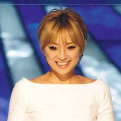 毛先を揃えただけで 断髪式 の浜崎あゆみに小粒な話題作りと冷ややかな目 16年3月18日 エキサイトニュース