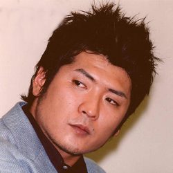 吉川晃司 由利麟太郎 で弓を弾くシーンに大絶賛も 露呈した弱点とは 年6月23日 エキサイトニュース