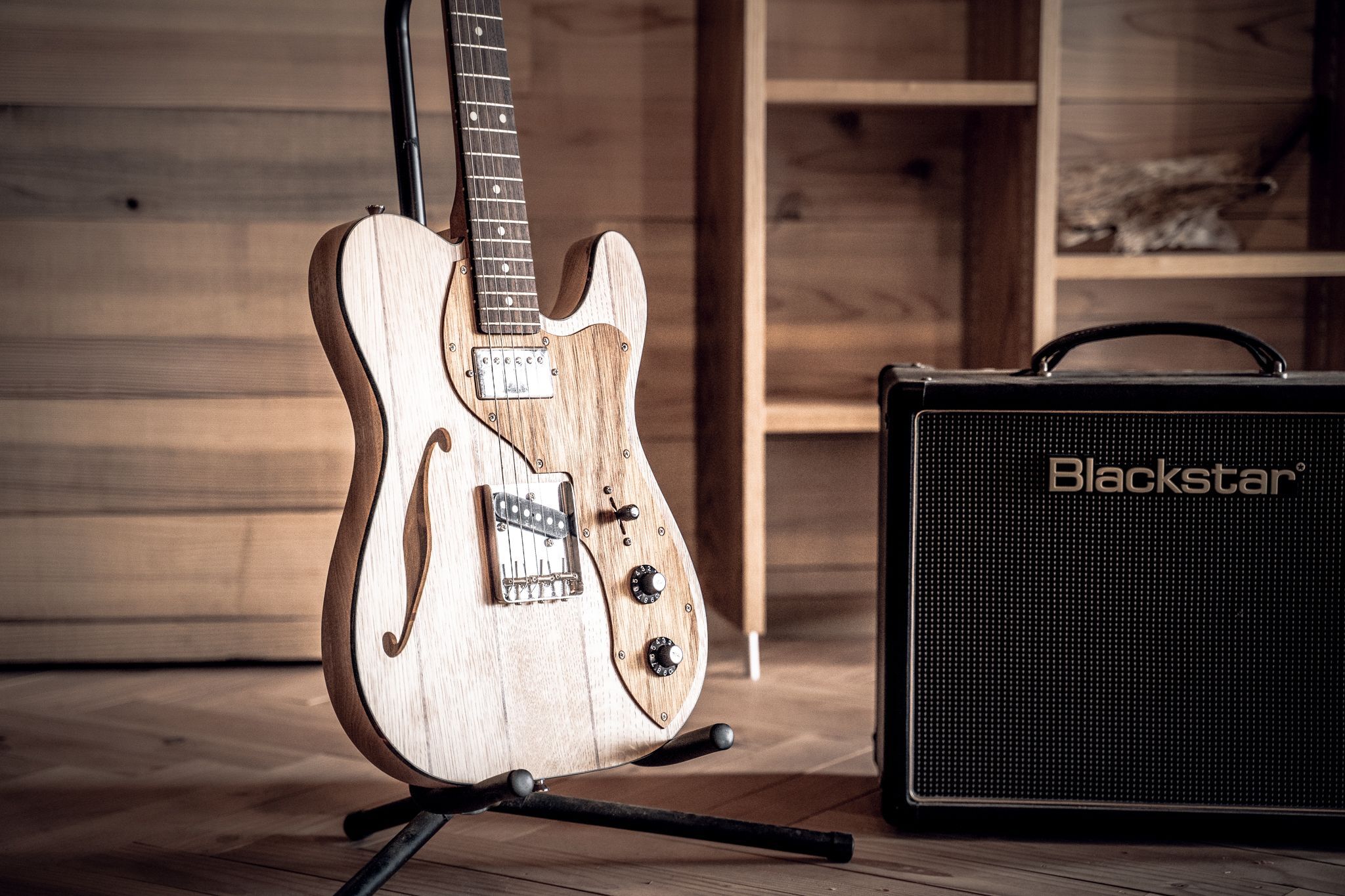 世界一のウイスキー樽材で作るギター 田口木工が完全フルオーダーで  