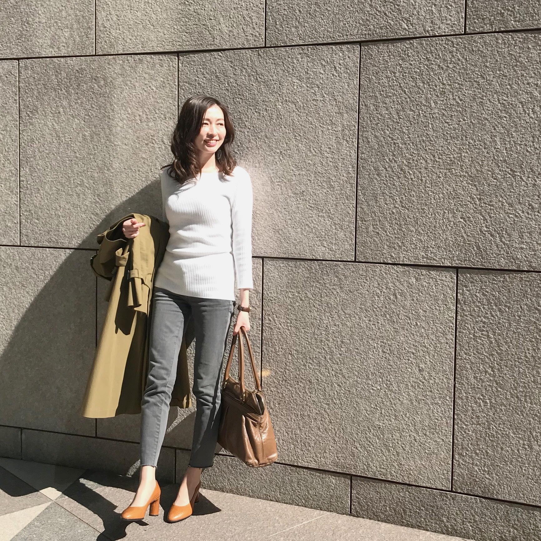 自分でカットオフしたｕｎｉｑｌｏのグレーデニム ローリエプレス