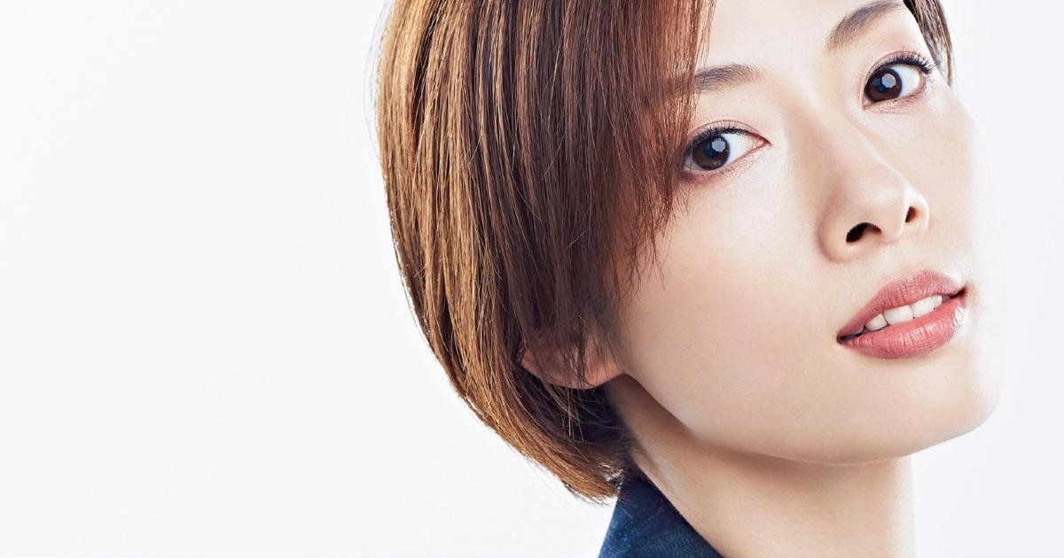 明日海りおさんインタビュー 元宝塚歌劇団 花組トップスターを知る10のq A ローリエプレス