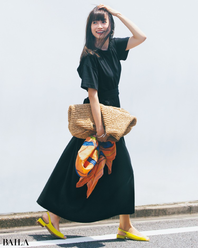 Ecワンピース大賞 N O R C の黒ワンピースは上品な肌見せに惚れた ローリエプレス