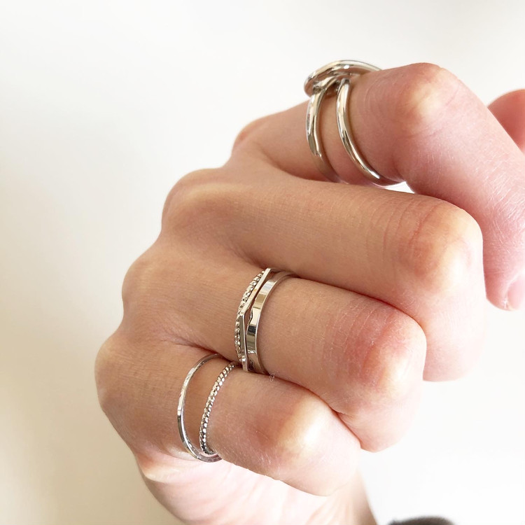 ファッションリングはプチプラ派 1000円未満の高見えリング ローリエプレス