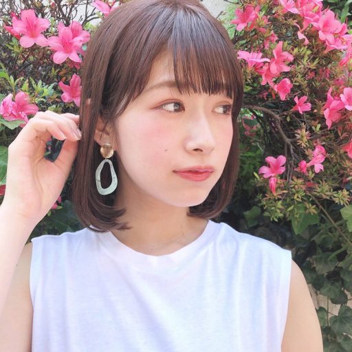 大切なのは 顔周りの毛先ニュアンス 美人映えヘアーでお洒落度up ローリエプレス