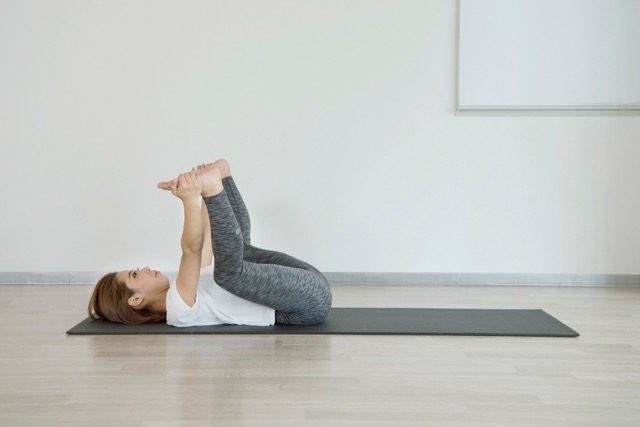 骨盤ケア 脚痩せに 股関節の柔軟性を高めつつ ほっそり下半身 に導く簡単習慣 ローリエプレス