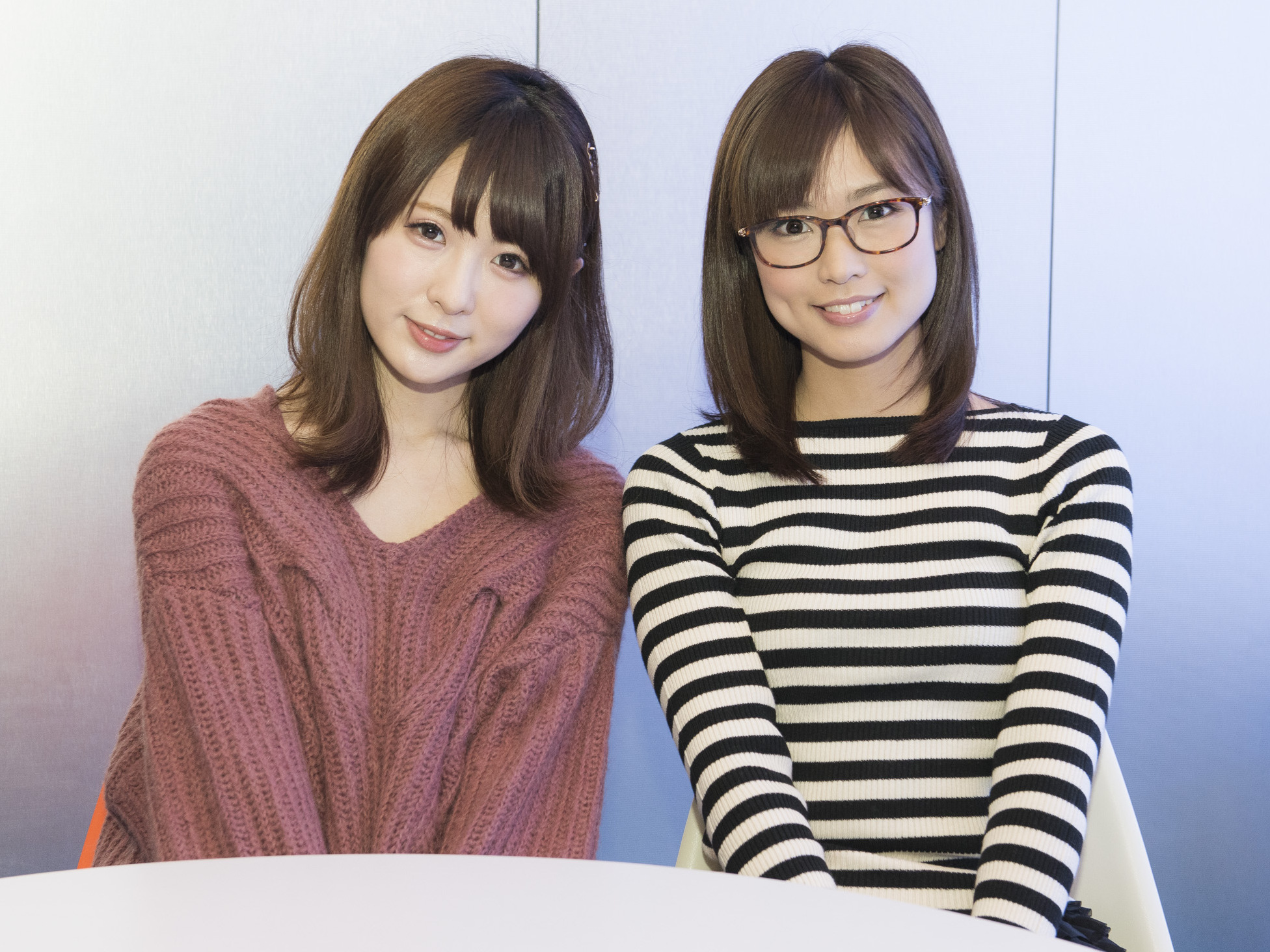 アイドル事変 八島さらら 渕上舞 バンダイアパレル コラボプロジェクト コラボｔシャツ制作に密着 めちゃくちゃ悩みました 17年1月25日 エキサイトニュース 3 6