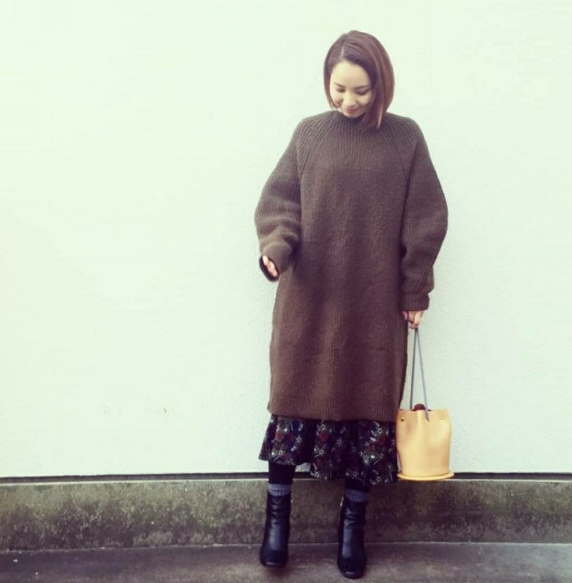 ワンピースを重ね着してみない 印象がガラリと変わるワンピースのレイヤードコーデ ローリエプレス