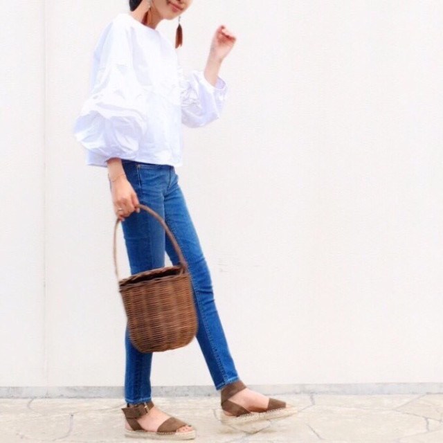 黒以外のバッグが欲しい 合わせやすい色をお探しなら ブラウン がおすすめ ローリエプレス