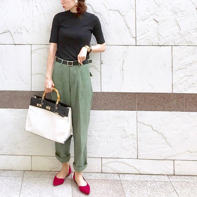 ユニクロのtシャツをオフィスカジュアルに プチプラでお仕事服に使えるシンプルコーデ10選 ローリエプレス