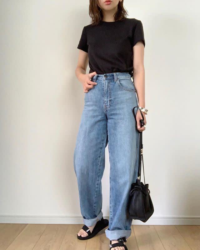 3 990円 税で本格派デニムが手に入る Uniqlo U ユニクロ ユー ハイライズワイドストレートジーンズ のおしゃれなコーデ9選 ローリエプレス
