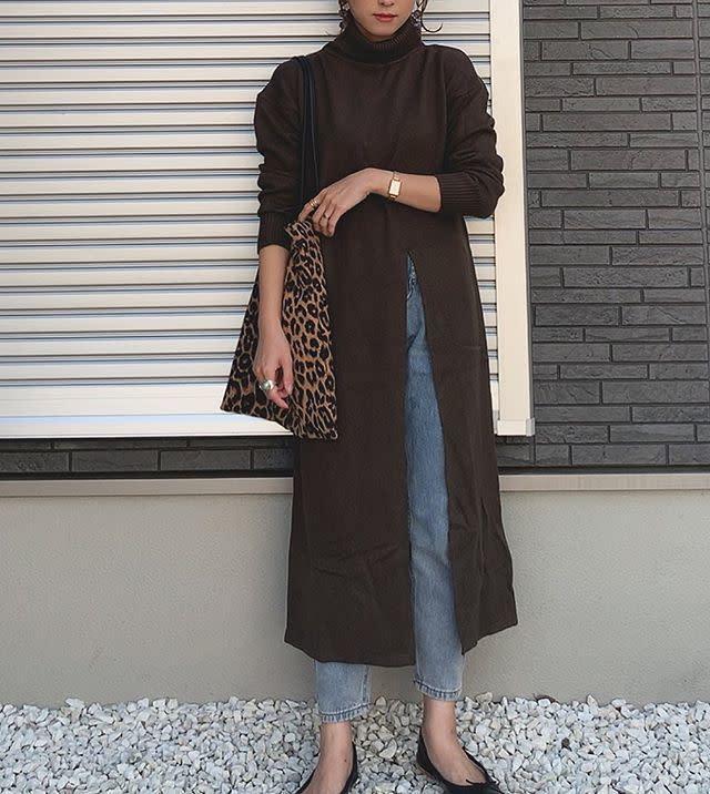 寒くなったらワンピースにパンツをin シンプル派さんにおすすめ ワンピース パンツの重ね着コーデ11選 ローリエプレス