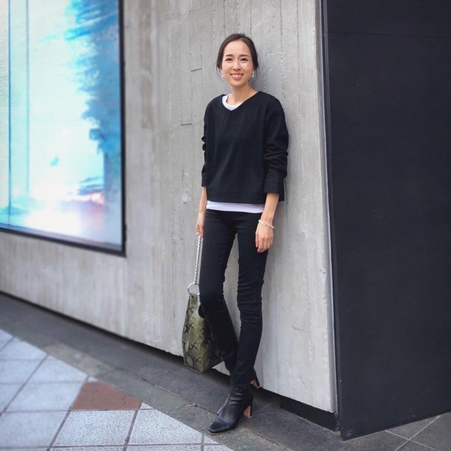 白インナー どのくらい見せる 旬の白シャツ見せ 量感別かんたんコーディネート15選 ローリエプレス