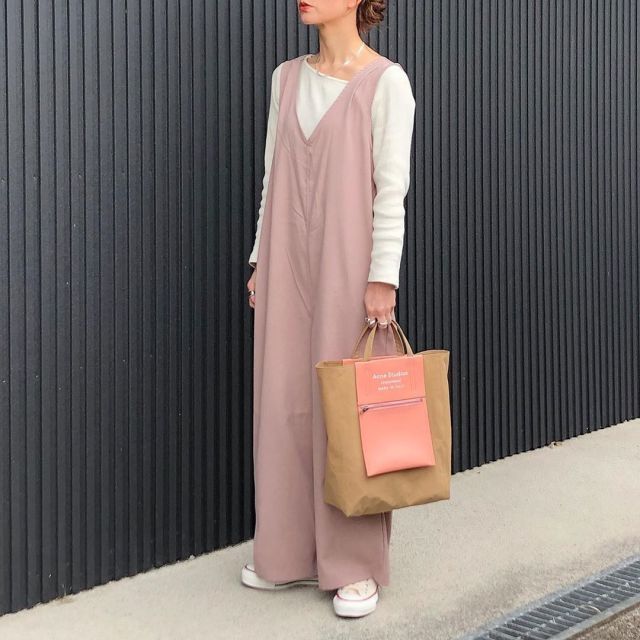 女友達としっぽり リラックス かわいいコーデで 家飲み を楽しもう ローリエプレス