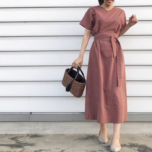 結婚 同棲のあいさつ 何着てく 緊張を 好印象 に変える服のコツ ローリエプレス