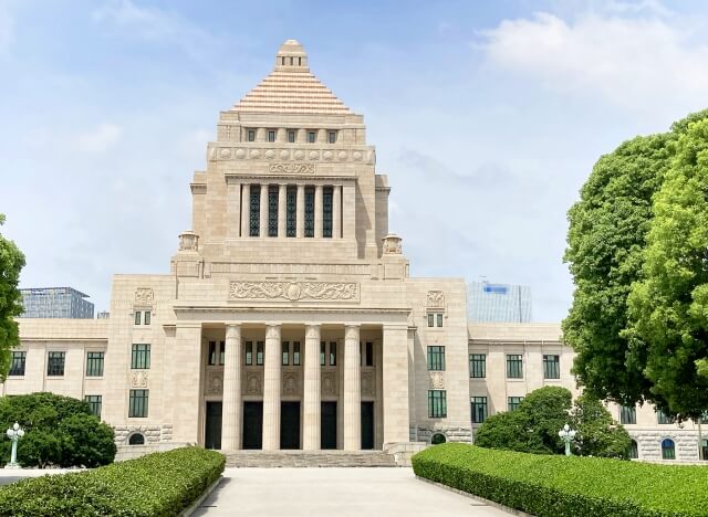 首相も都知事もリアルな社会人の生活を理解してない 間引き運転 で露呈した政治家たちの わかってない 感 2021年5月6日 エキサイトニュース