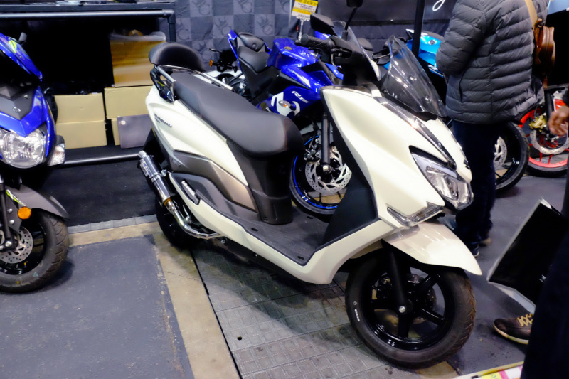 えっ こんなスズキのスクーターあったっけ コスパ抜群なインポートモデルを発見 モーターサイクルショー注目topics 19年4月4日 エキサイトニュース