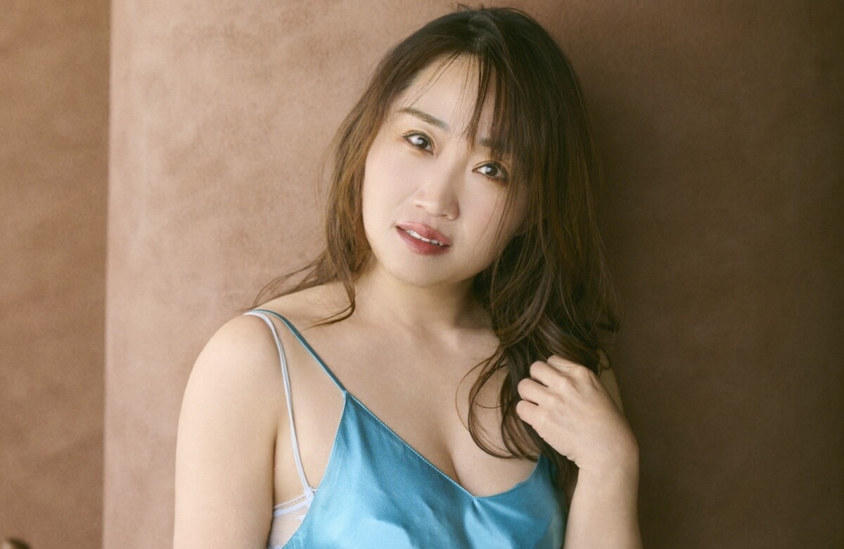 キンタロー。、11年ぶりの袋とじでグラビアに本格参戦! (2025年5月23日