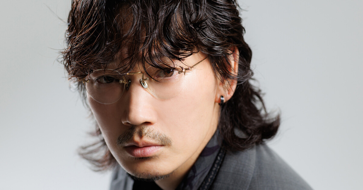 綾野剛　連載　切り抜き Cobs_3083912_1.jpg