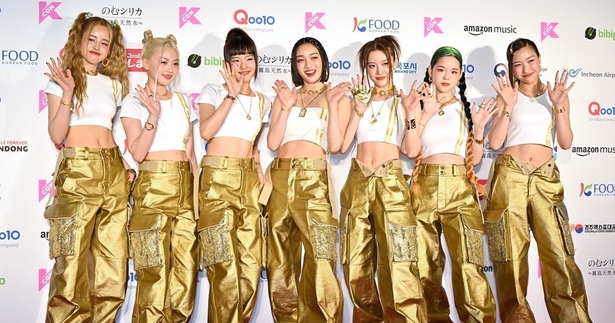 XG、美腹筋のぞく衣装で魅了 「KCON JAPAN」で日本のイベント初出演