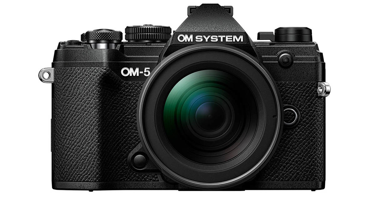 OMDS、小型軽量の高性能カメラ「OM-5」 “OM SYSTEM”ロゴを初導入 (2022