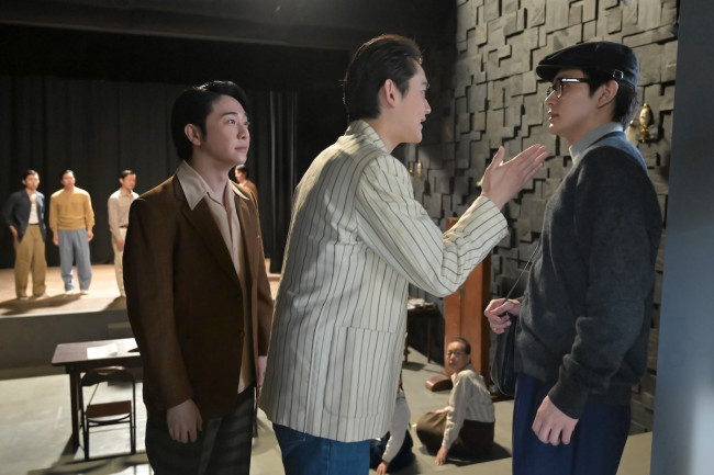 あんぱん舞台シーン