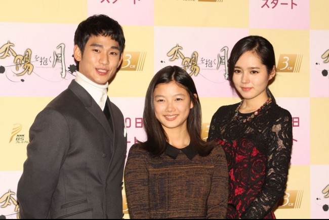 キム スヒョンがハン ガインの意外な一面を告白 時代劇版 冬のソナタ 太陽を抱く月 来日会見 12年12月10日 エキサイトニュース