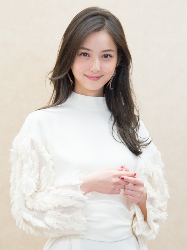 佐々木希 大人の仲間入り 沢山笑って沢山悩んで 新成人にエール 17年1月10日 エキサイトニュース