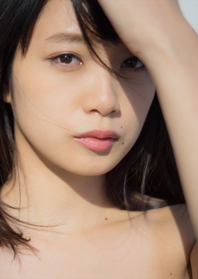 元乃木坂46・深川麻衣、初フォトマガジン発売 手作り料理も初披露