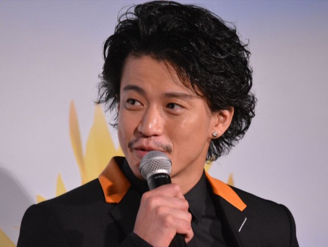 小栗旬 花晴れ 現場に豪華過ぎる差し入れでファン さすが花沢類 18年5月25日 エキサイトニュース