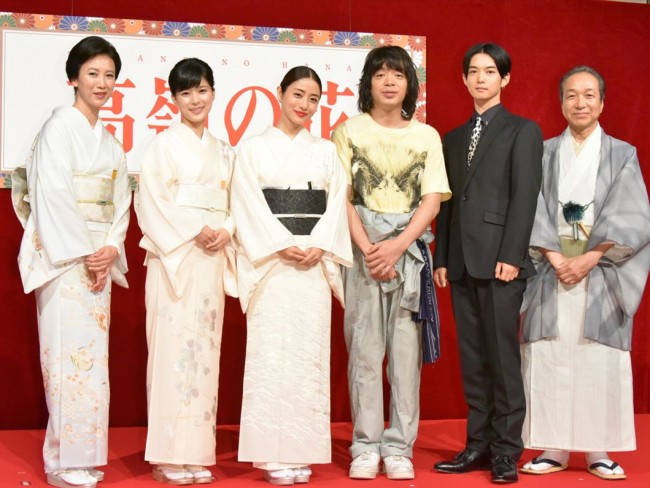 石原さとみ 芳根京子 千葉雄大ら 高嶺の花 オフショットが話題 18年7月12日 エキサイトニュース