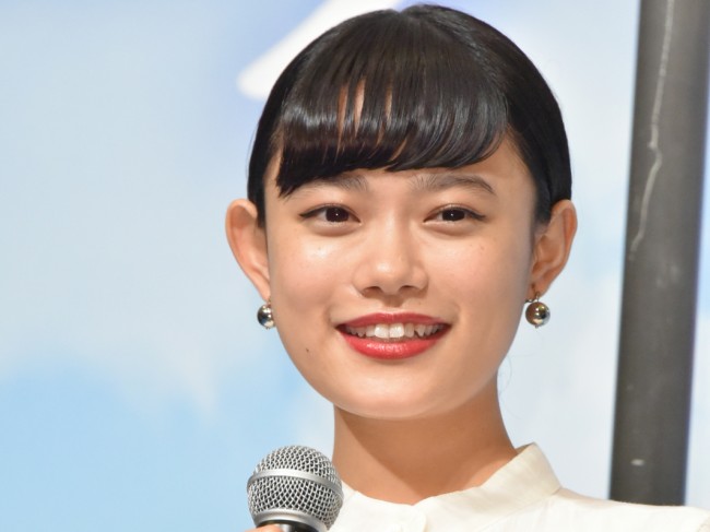 杉咲花 初めてのパーマ姿を公開 大人っぽい雰囲気でファンを魅了 18年11月5日 エキサイトニュース