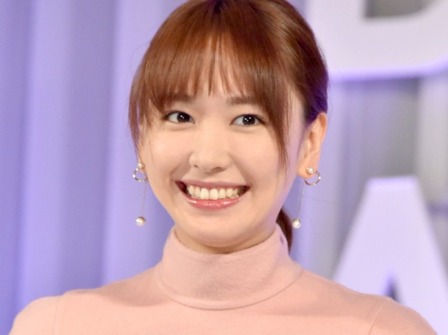 新垣結衣 何見てるの ガッキーのかわいさに絶賛の声 19年4月7日 エキサイトニュース