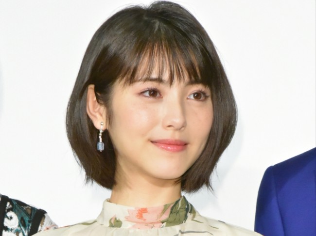 浜辺美波の意外な素顔に明石家さんまゾッコン 抱きしめるよ 19年6月2日 エキサイトニュース