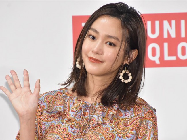 桐谷美玲 プライベート感あふれるメガネ姿に かわいい の声殺到 19年7月14日 エキサイトニュース