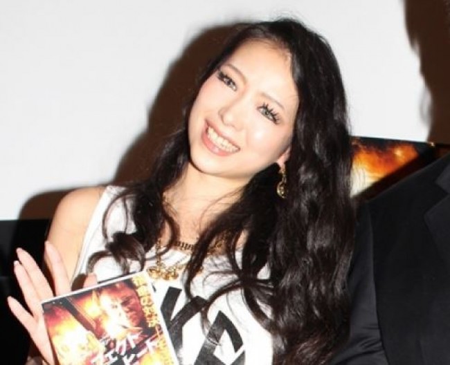 紅蘭 バッサリ 45cmカットでショートヘアに 切った髪は寄付 19年8月24日 エキサイトニュース