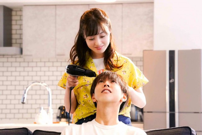 橋本環奈のハーフアップがかわいい 0キス ドキドキ お家デート 写真解禁 2019年11月24日 エキサイトニュース