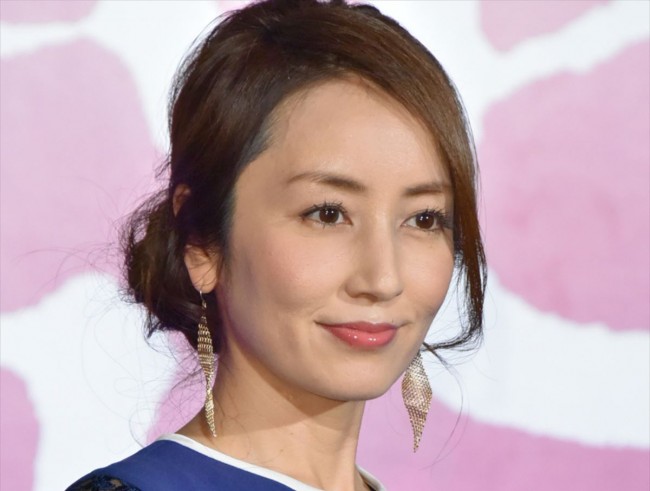 矢田亜希子 撮影で久しぶりの 白衣 お美しい とファンもほれぼれ 年6月22日 エキサイトニュース