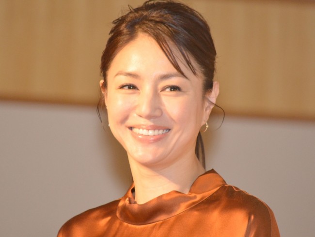 井川遥 30代の懐かしい写真を一挙公開 どの衣装も 場面も覚えてた 21年1月17日 エキサイトニュース