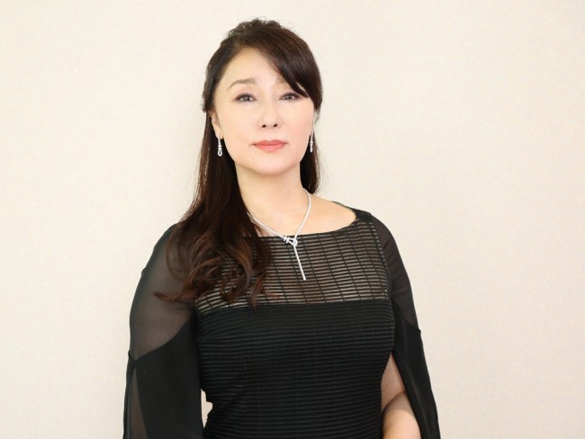 浅野ゆう子 コロナ禍で迎えた還暦 人生に改めて向き合う時間をもらった 21年5月17日 エキサイトニュース