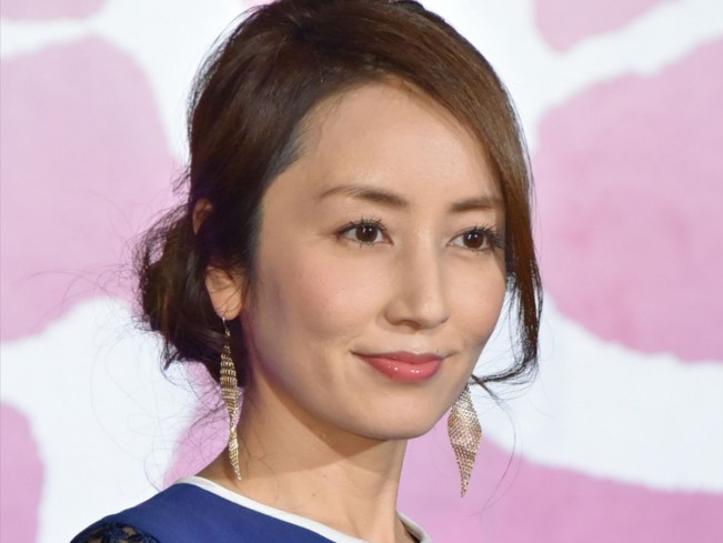 矢田亜希子 強風にあおられても美しい 天使 女神ですか と絶賛の声 21年5月18日 エキサイトニュース