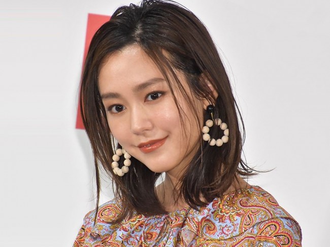 桐谷美玲 愛犬とまったりオフショット 翔平くんが撮ったのかな すっぴん と反響 21年5月21日 エキサイトニュース
