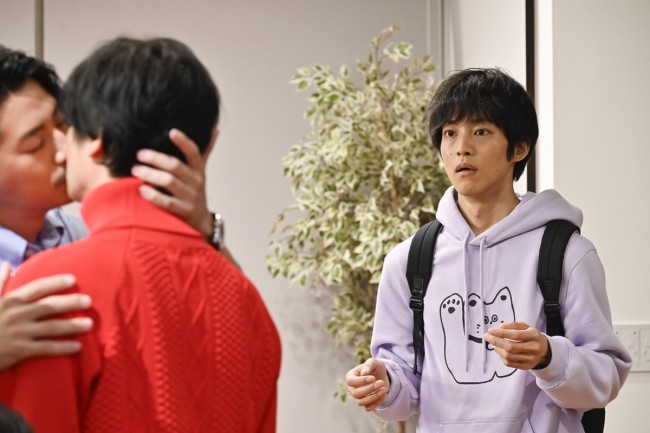 あのときキスしておけば オジ巴 井浦新と 高見沢 三浦翔平のキスに興奮の声 21年5月29日 エキサイトニュース