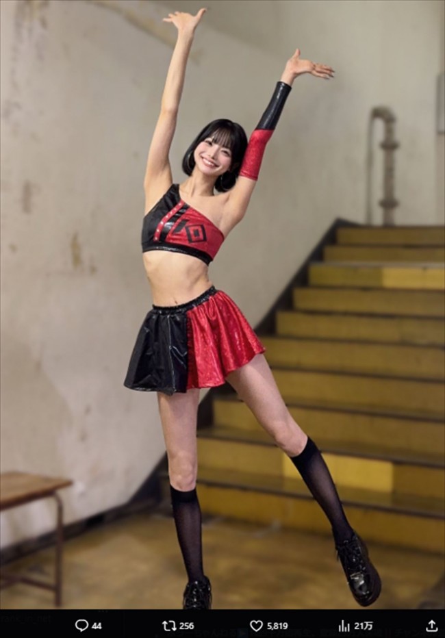 身長184.3cmです」で「デカ女」話題の美女、「スタイル良すぎ