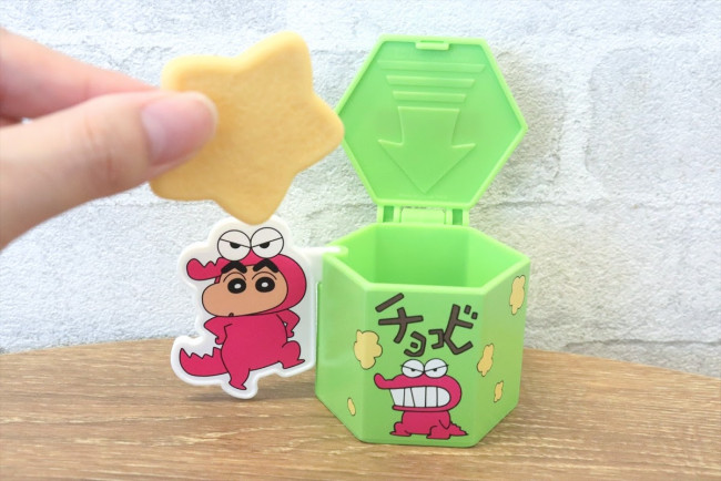 クレヨンしんちゃん』×「ハッピーセット」発売前に開けてみた