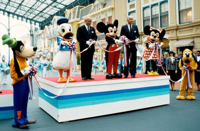 東京ディズニーランド 4 15で開園39周年 祝福の声でtwitterトレンド1位に 22年4月15日 エキサイトニュース