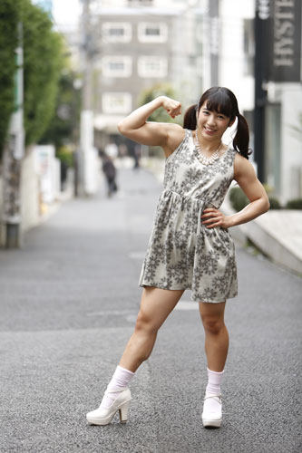 ダイエットのつもりが プロレスデビュー 歩くコラ画像 こと筋肉アイドル 才木玲佳の 負けず嫌いすぎる日常 16年4月27日 エキサイトニュース