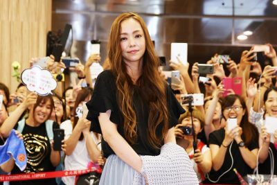 安室奈美恵 氷室京介が開催する 花火イベント のナゾ 活動休止アーティストを使ったボロい商売か 年10月19日 エキサイトニュース