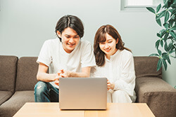 人気カップルyoutuber なこなこに破局危機 夜のひと笑い えむれな カップル解消後の動向 21年12月22日 エキサイトニュース